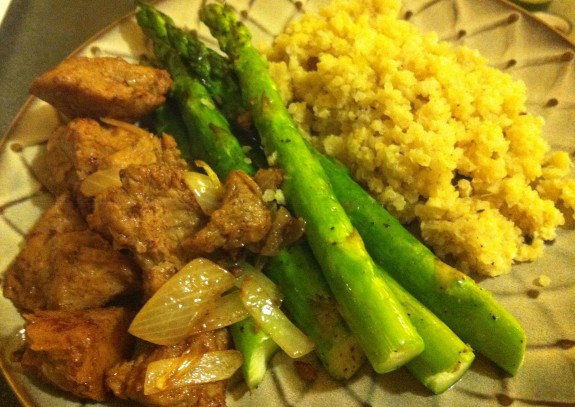 Seitan, asparagus and quinoa dinner